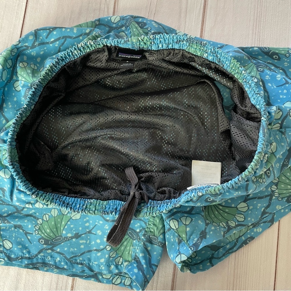 Patagonia Baggies Swim Shorts Mens S Blue 4.5” Long Hexy Fish Radar Active Lined - Picture 4 of 13